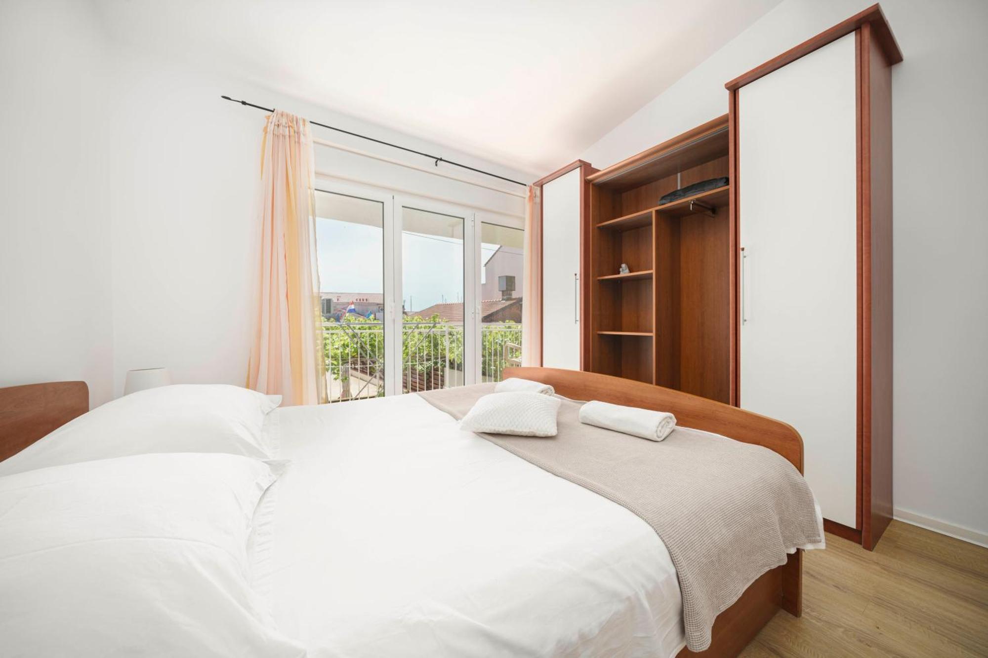 Apartments Vitis - City Centre - Free Parking Vodice Exterior foto