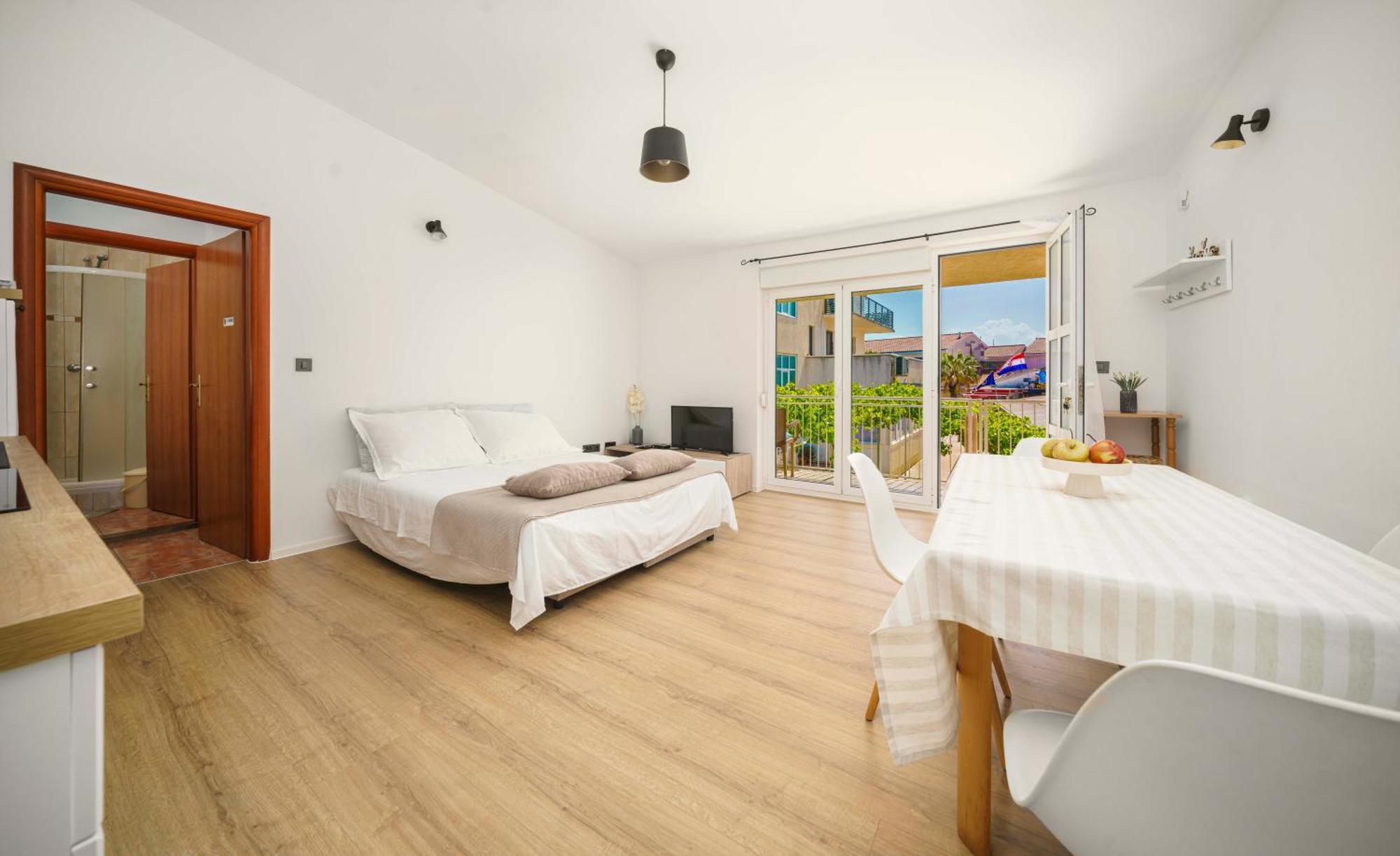 Apartments Vitis - City Centre - Free Parking Vodice Exterior foto