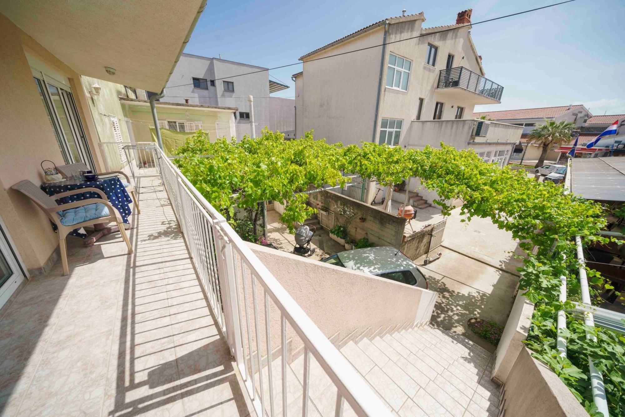 Apartments Vitis - City Centre - Free Parking Vodice Exterior foto