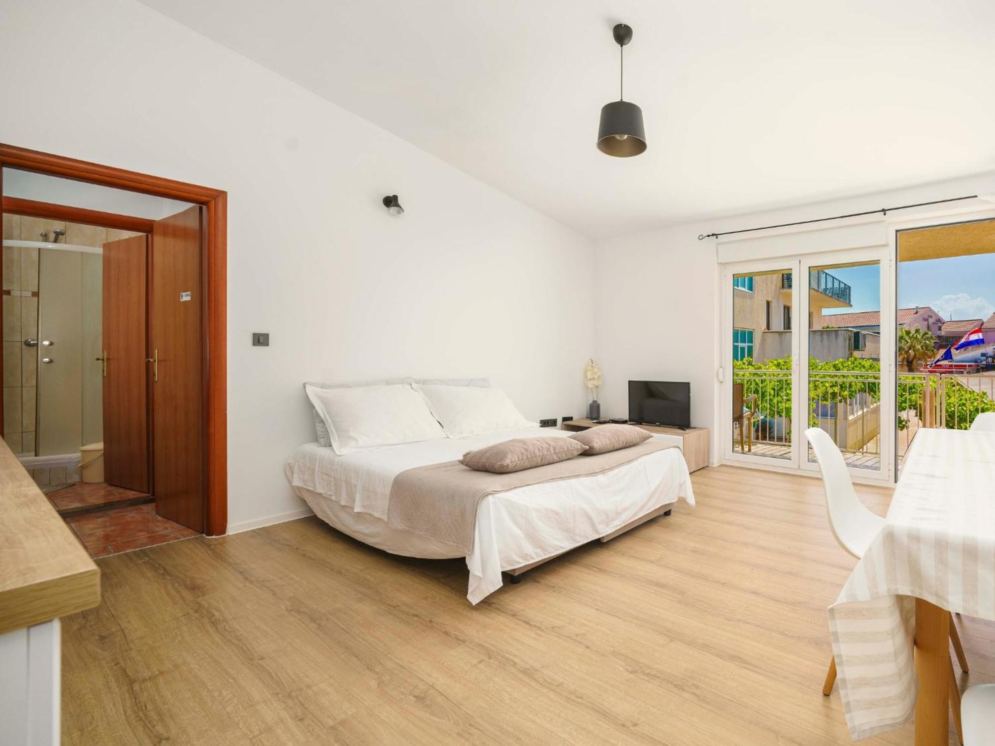 Apartments Vitis - City Centre - Free Parking Vodice Exterior foto